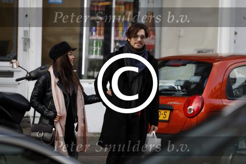 Amsterdam 22 december 2017 
Waylon en zijn nieuwe Bibi Breijman doen boodschappen.