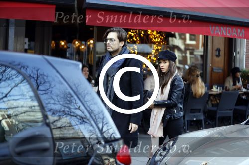 Amsterdam 22 december 2017 
Waylon en zijn nieuwe Bibi Breijman doen boodschappen.