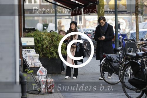 Amsterdam 22 december 2017 
Waylon en zijn nieuwe Bibi Breijman doen boodschappen.