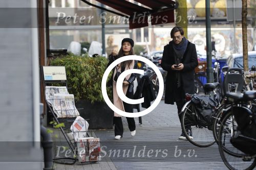 Amsterdam 22 december 2017 
Waylon en zijn nieuwe Bibi Breijman doen boodschappen.
