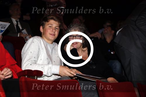 Amsterdam 21 december 2017
Premiere kerstcircus in Carre. Willeke v Ammelrooy met kleinzoon