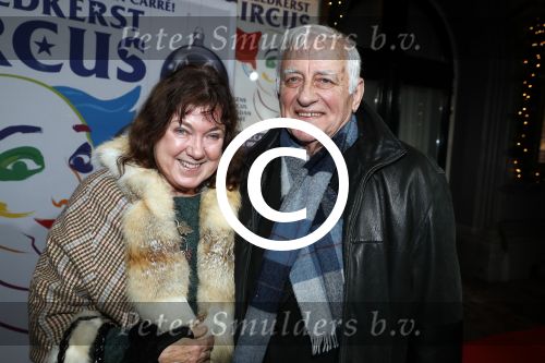 Amsterdam 21 december 2017
Premiere kerstcircus in Carre. Wim Dik met zijn vrouw