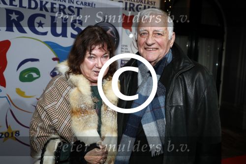 Amsterdam 21 december 2017
Premiere kerstcircus in Carre. Wim Dik met zijn vrouw