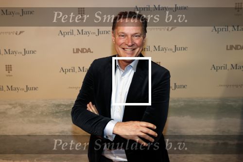 Amsterdam 16 december 2019
Premiere April may June in het deLamar theater met oa in de hoofdrollen Linda de Mol Elise Schaap en Tjitske Reidinga. Albert Verlinde kwam met goede kennis Ramon Mesman