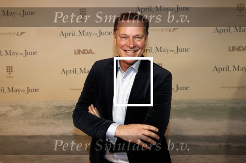 Amsterdam 16 december 2019
Premiere April may June in het deLamar theater met oa in de hoofdrollen Linda de Mol Elise Schaap en Tjitske Reidinga. Albert Verlinde kwam met goede kennis Ramon Mesman