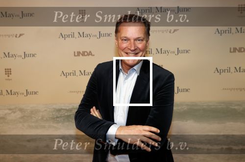 Amsterdam 16 december 2019
Premiere April may June in het deLamar theater met oa in de hoofdrollen Linda de Mol Elise Schaap en Tjitske Reidinga. Albert Verlinde kwam met goede kennis Ramon Mesman