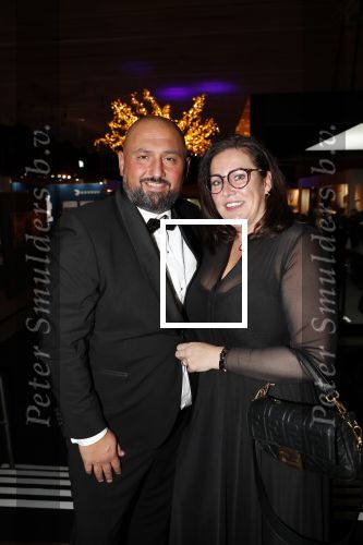 Amsterdam 12 december 2019
Luxury fair LXRY in de rai. Ali Dursan met zijn vrouw