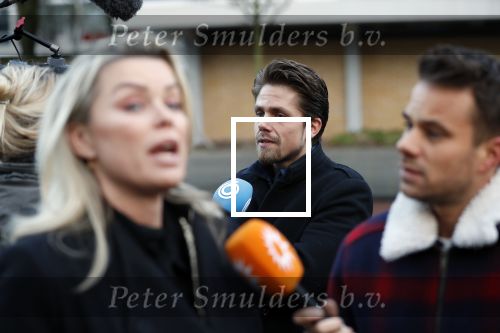 Amsterdam 12 december 2019
Bridget Maasland heeft rechtszaak aangespannen tegen weekblad Prive/ de telegraaf ivm een artikel daarin. Peter R de Vries en zijn zoon Royce zijn aanwezig aangezien Royce de advocaat van Bridget is.