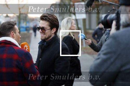 Amsterdam 12 december 2019
Bridget Maasland heeft rechtszaak aangespannen tegen weekblad Prive/ de telegraaf ivm een artikel daarin. Peter R de Vries en zijn zoon Royce zijn aanwezig aangezien Royce de advocaat van Bridget is.