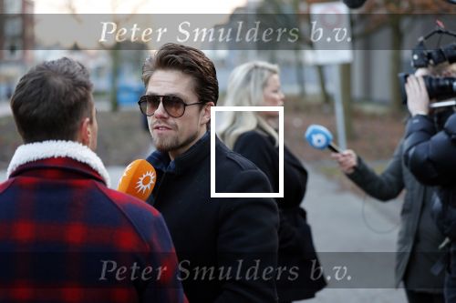 Amsterdam 12 december 2019
Bridget Maasland heeft rechtszaak aangespannen tegen weekblad Prive/ de telegraaf ivm een artikel daarin. Peter R de Vries en zijn zoon Royce zijn aanwezig aangezien Royce de advocaat van Bridget is.