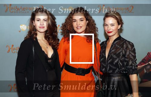 Amsterdam 9 december 2019
Premiere huisvrouwen bestaan niet deel II in tuschinski.
Annefleur v d Berg Cecilia Adoree en Melissa Drost