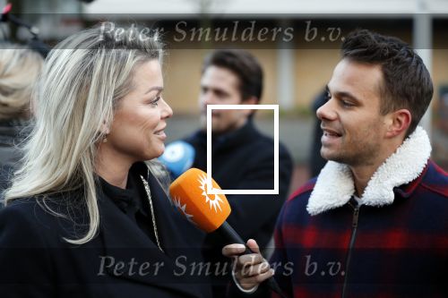Amsterdam 12 december 2019
Bridget Maasland heeft rechtszaak aangespannen tegen weekblad Prive/ de telegraaf ivm een artikel daarin. Peter R de Vries en zijn zoon Royce zijn aanwezig aangezien Royce de advocaat van Bridget is.
Aran Bade intervieuwt Bridget Maasland