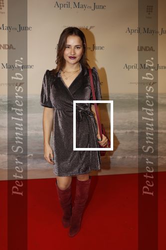 Amsterdam 16 december 2019
Premiere April may June in het deLamar theater met oa in de hoofdrollen Linda de Mol Elise Schaap en Tjitske Reidinga. Barbara Sloesen kwam met een vriendin