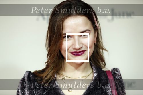 Amsterdam 16 december 2019
Premiere April may June in het deLamar theater met oa in de hoofdrollen Linda de Mol Elise Schaap en Tjitske Reidinga. Barbara Sloesen kwam met een vriendin