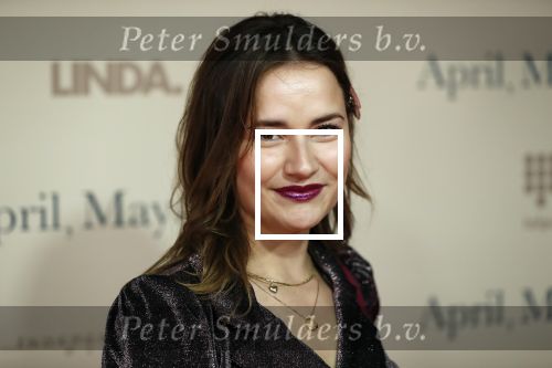Amsterdam 16 december 2019
Premiere April may June in het deLamar theater met oa in de hoofdrollen Linda de Mol Elise Schaap en Tjitske Reidinga. Barbara Sloesen kwam met een vriendin