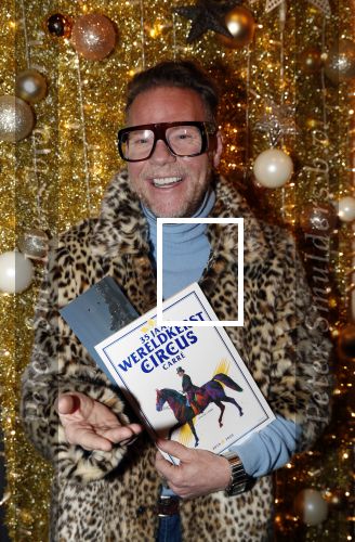 Amsterdam 19 december 2019
Premiere kerstcircus in Carre. Bastiaan v Schaik met een kennis