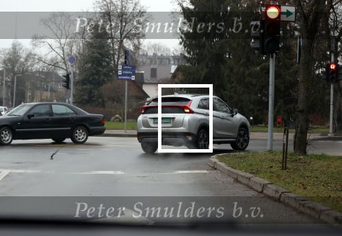 Vilnius 7 december 2019
Bonnie Horbach gaat met haar dochter tennissen. Bonnie is de Nederlandse ambassadeur in Vilnius in Litouwen . Je hebt daar de ambassade en Bonnie woont in een groot huis in het park van Vilnius.