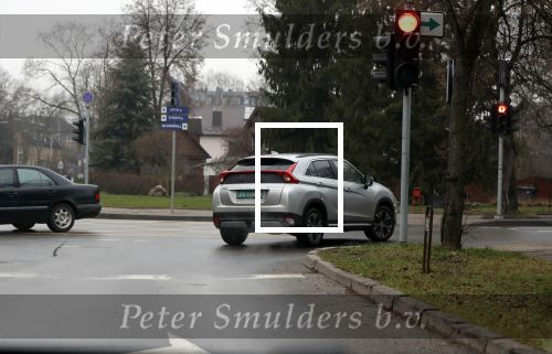 Vilnius 7 december 2019
Bonnie Horbach gaat met haar dochter tennissen. Bonnie is de Nederlandse ambassadeur in Vilnius in Litouwen . Je hebt daar de ambassade en Bonnie woont in een groot huis in het park van Vilnius.