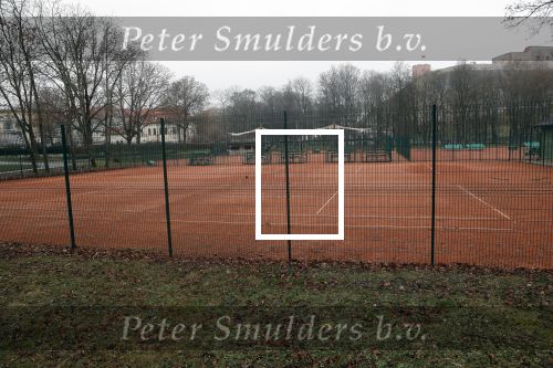 Vilnius 7 december 2019
Bonnie Horbach gaat met haar dochter tennissen. Bonnie is de Nederlandse ambassadeur in Vilnius in Litouwen . Je hebt daar de ambassade en Bonnie woont in een groot huis in het park van Vilnius.