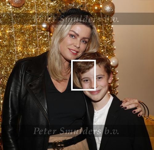 Amsterdam 19 december 2019
Premiere kerstcircus in Carre. Bridget Maasland met zoon Mees