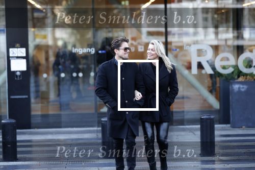 Amsterdam 12 december 2019
Bridget Maasland heeft rechtszaak aangespannen tegen weekblad Prive/ de telegraaf ivm een artikel daarin. Peter R de Vries en zijn zoon Royce zijn aanwezig aangezien Royce de advocaat van Bridget is.
ridget Maasland en Andre Hazes Jr.