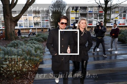 Amsterdam 12 december 2019
Bridget Maasland heeft rechtszaak aangespannen tegen weekblad Prive/ de telegraaf ivm een artikel daarin. Peter R de Vries en zijn zoon Royce zijn aanwezig aangezien Royce de advocaat van Bridget is.
ridget Maasland en Andre Hazes Jr.