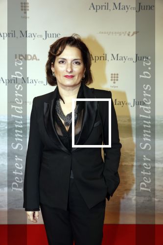 Amsterdam 16 december 2019
Premiere April may June in het deLamar theater met oa in de hoofdrollen Linda de Mol Elise Schaap en Tjitske Reidinga. Carly wijs
