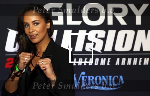 Arnhem 21 december 2019
Badr Hari versus Rico Verhoeven in het geldredome.
Danthya Brooks kwam met haar man