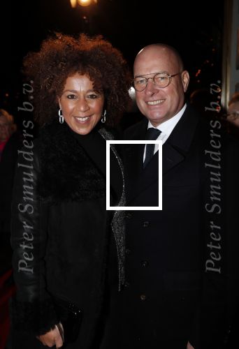 Amsterdam 19 december 2019
Premiere kerstcircus in Carre.  Diana Matroos met man