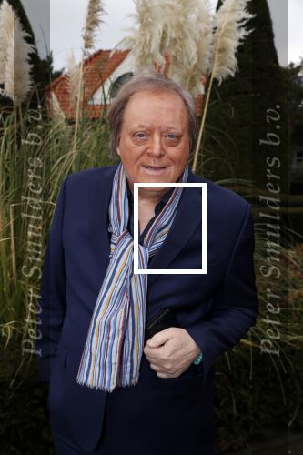 Zoetermeer 8 december 2019
Surpriseparty voor Hans Bouwens ( George Baker) vanwege zijn 75e verjaardag en 50 jaar artiest. Eddy Ouwens