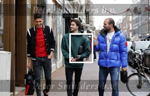 Amsterdam 9 december 2019
Ajax speler Edson Alvarez en zijn manager Nathan v Kooperen en een vriend op de pc hooftstraat.