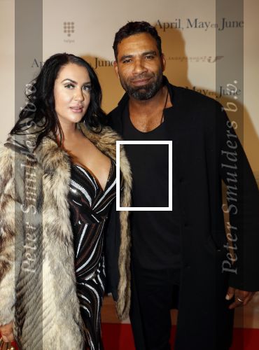 Amsterdam 16 december 2019
Premiere April may June in het deLamar theater met oa in de hoofdrollen Linda de Mol Elise Schaap en Tjitske Reidinga. Edwin Jonker met zijn vriendin