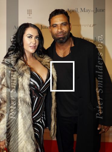Amsterdam 16 december 2019
Premiere April may June in het deLamar theater met oa in de hoofdrollen Linda de Mol Elise Schaap en Tjitske Reidinga. Edwin Jonker met zijn vriendin