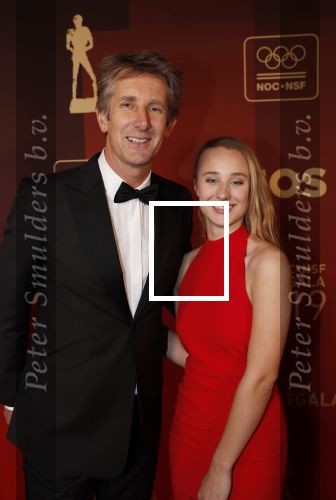 Amsterdam 18 december 2019
Sportman/ sportvrouw van het jaar gala in AFAS live ( Sportgala)
Edwin v d Sar met zijn dochter