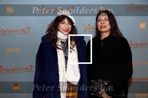 Amsterdam 9 december 2019
Premiere huisvrouwen bestaan niet deel II in tuschinski. Ellen ten Damme kwam met een vriendin