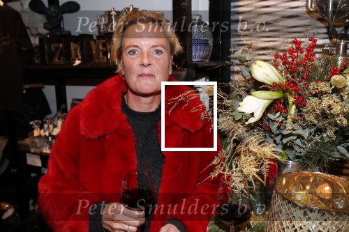 Noordwijk 13 decemnber 2019
Martien Meiland, moeder Erica, dochter Maxime, kleindochter Claire en dochter Montana tijdens de presentatie van de nieuwe wijncollectie van de familie Meiland. De bekende tv-familie brengt drie wijnen uit, onder de naam La Famille Meiland