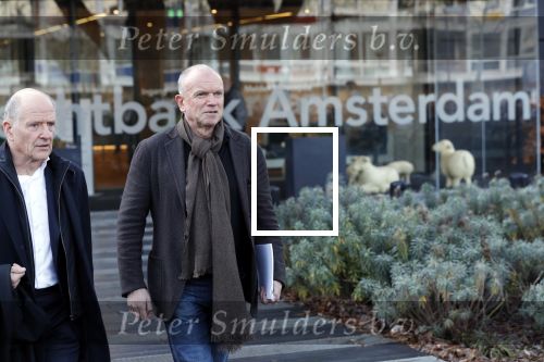Amsterdam 12 december 2019
Bridget Maasland heeft rechtszaak aangespannen tegen weekblad Prive/ de telegraaf ivm een artikel daarin. Peter R de Vries en zijn zoon Royce zijn aanwezig aangezien Royce de advocaat van Bridget is.
Evert Santegoeds