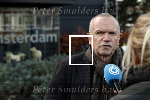 Amsterdam 12 december 2019
Bridget Maasland heeft rechtszaak aangespannen tegen weekblad Prive/ de telegraaf ivm een artikel daarin. Peter R de Vries en zijn zoon Royce zijn aanwezig aangezien Royce de advocaat van Bridget is.
Evert Santegoeds