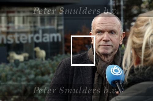 Amsterdam 12 december 2019
Bridget Maasland heeft rechtszaak aangespannen tegen weekblad Prive/ de telegraaf ivm een artikel daarin. Peter R de Vries en zijn zoon Royce zijn aanwezig aangezien Royce de advocaat van Bridget is.
Evert Santegoeds