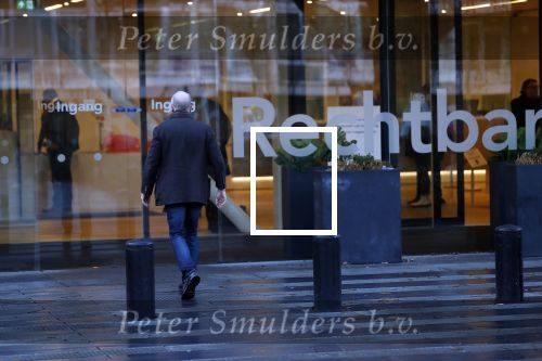 Amsterdam 12 december 2019
Bridget Maasland heeft rechtszaak aangespannen tegen weekblad Prive/ de telegraaf ivm een artikel daarin. Peter R de Vries en zijn zoon Royce zijn aanwezig aangezien Royce de advocaat van Bridget is.