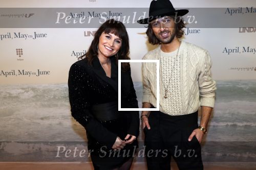 Amsterdam 16 december 2019
Premiere April may June in het deLamar theater met oa in de hoofdrollen Linda de Mol Elise Schaap en Tjitske Reidinga. Fockeline Ouwerkerk zwanger met Tommie Driessen