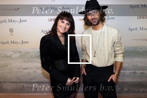 Amsterdam 16 december 2019
Premiere April may June in het deLamar theater met oa in de hoofdrollen Linda de Mol Elise Schaap en Tjitske Reidinga. Fockeline Ouwerkerk zwanger met Tommie Driessen