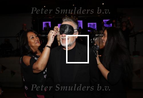 Zoetermeer 8 december 2019
Surpriseparty voor Hans Bouwens ( George Baker) vanwege zijn 75e verjaardag en 50 jaar artiest. George Baker kwam met zijn vrouw Blanche kinderen aanhang en kleinkinderen