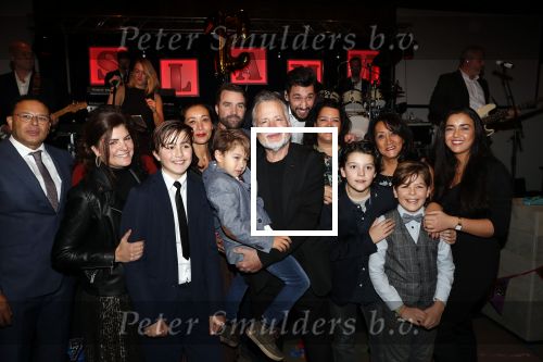 Zoetermeer 8 december 2019
Surpriseparty voor Hans Bouwens ( George Baker) vanwege zijn 75e verjaardag en 50 jaar artiest. George Baker kwam met zijn vrouw Blanche kinderen aanhang en kleinkinderen
