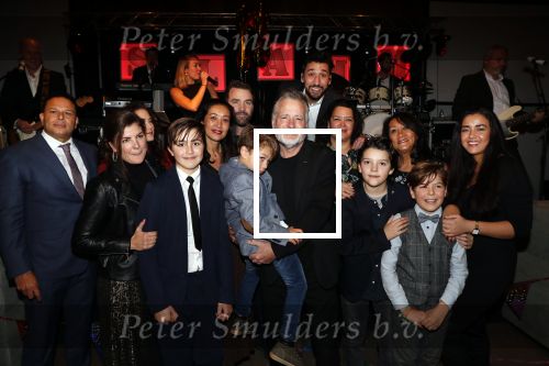 Zoetermeer 8 december 2019
Surpriseparty voor Hans Bouwens ( George Baker) vanwege zijn 75e verjaardag en 50 jaar artiest. George Baker kwam met zijn vrouw Blanche kinderen aanhang en kleinkinderen