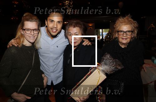 Zoetermeer 8 december 2019
Surpriseparty voor Hans Bouwens ( George Baker) vanwege zijn 75e verjaardag en 50 jaar artiest. George The met vrouw en kinderen