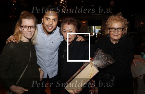 Zoetermeer 8 december 2019
Surpriseparty voor Hans Bouwens ( George Baker) vanwege zijn 75e verjaardag en 50 jaar artiest. George The met vrouw en kinderen