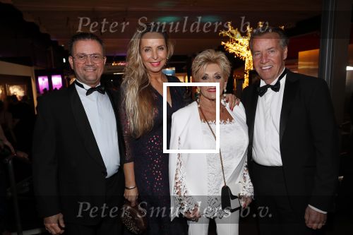 Amsterdam 12 december 2019
Luxury fair LXRY in de rai. Hanny en Ton Veerkamp met zoon