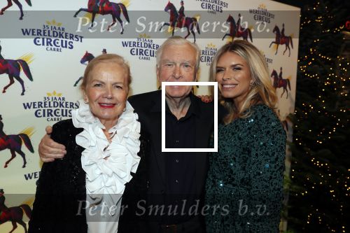 Amsterdam 19 december 2019
Premiere kerstcircus in Carre. Henk v d Meijden met zijn vrouw Monica Strootman en dochter Eliza