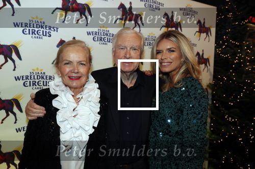Amsterdam 19 december 2019
Premiere kerstcircus in Carre. Henk v d Meijden met zijn vrouw Monica Strootman en dochter Eliza